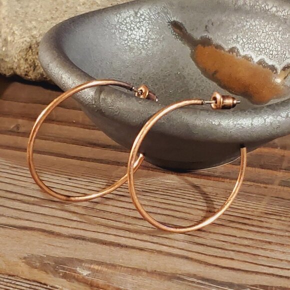 Edgy Rustic Antique Copper Minimalist Hoop Earrings - Picture 1 of 7